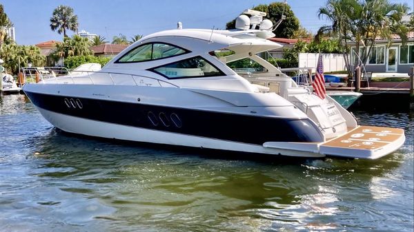 Cruisers Yachts 540 Sports Coupe 