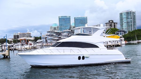 Hatteras Motoryacht