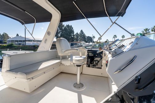 Bayliner 4788 Pilothouse image