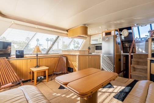 Bayliner 4788 Pilothouse image