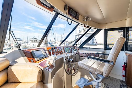 Bayliner 4788 Pilothouse image