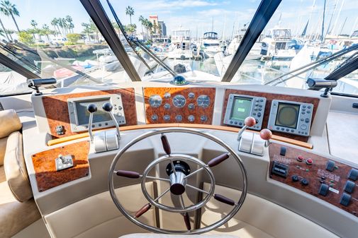 Bayliner 4788 Pilothouse image