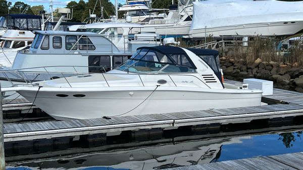 Sea Ray 33 Express Amberjack