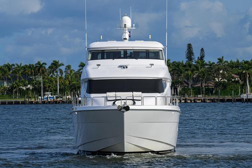 Hatteras 80 Motor Yacht Sky Lounge image