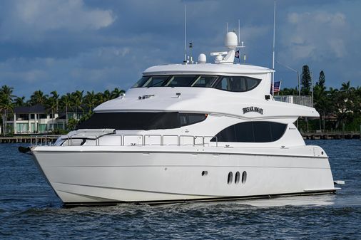 Hatteras 80 Motor Yacht Sky Lounge image