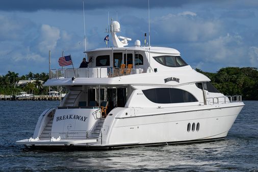 Hatteras 80 Motor Yacht Sky Lounge image