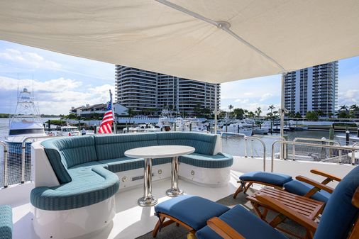 Hatteras 80 Motor Yacht Sky Lounge image