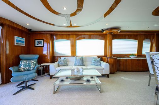 Hatteras 80 Motor Yacht Sky Lounge image