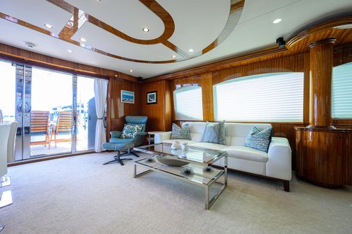 Hatteras 80 Motor Yacht Sky Lounge image