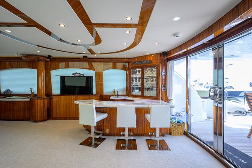 Hatteras 80 Motor Yacht Sky Lounge image