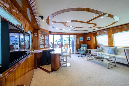 Hatteras 80 Motor Yacht Sky Lounge image