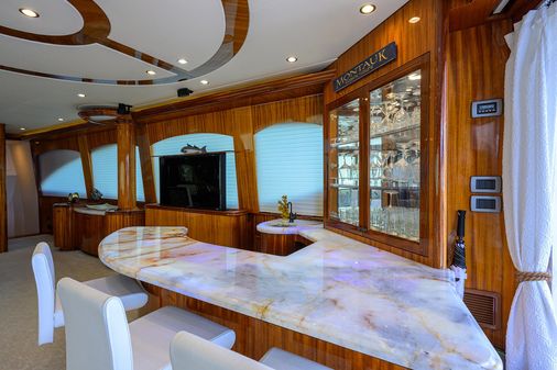 Hatteras 80 Motor Yacht Sky Lounge image