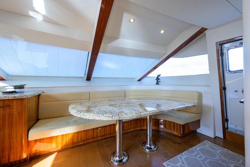 Hatteras 80 Motor Yacht Sky Lounge image