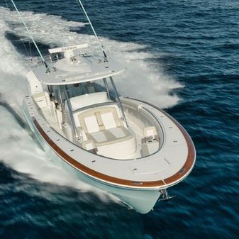 Mag-bay 43-CENTER-CONSOLE image
