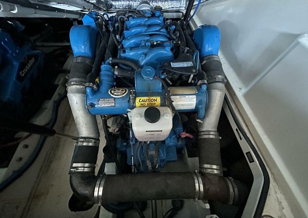 Tiara Yachts 2900 Coronet image