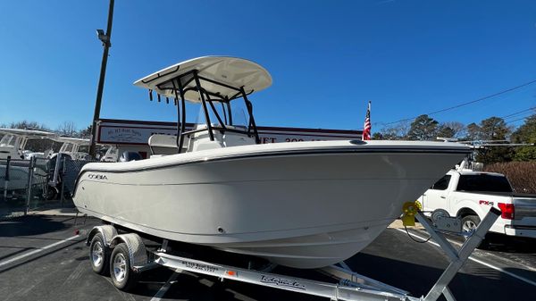 Cobia 220 Center Console