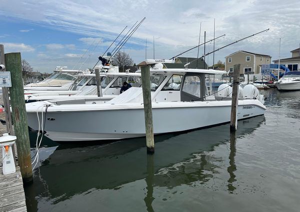 Everglades 395 Center Console image