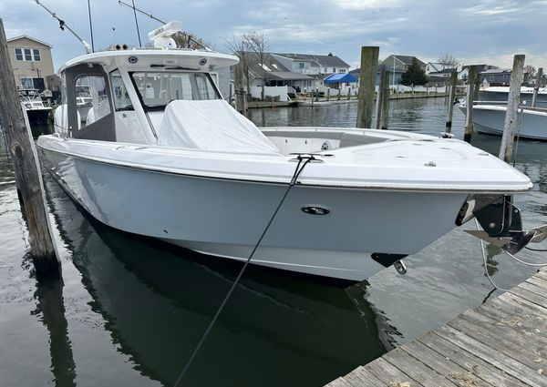 Everglades 395 Center Console image