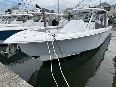 Everglades 395 Center Console image