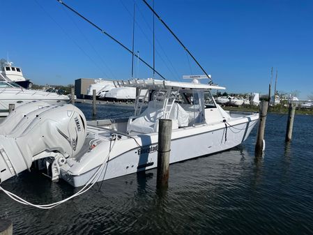 Everglades 395 Center Console image