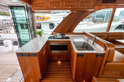 Sabre 58 Salon Express image
