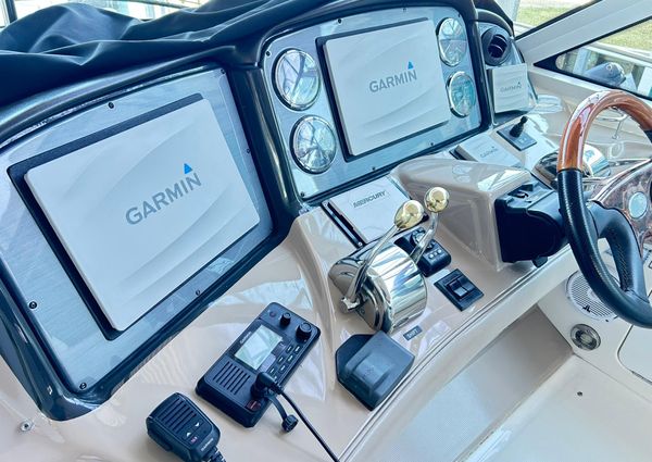 Sea Ray 52 Sundancer image