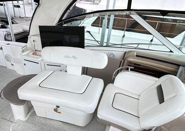 Sea Ray 52 Sundancer image
