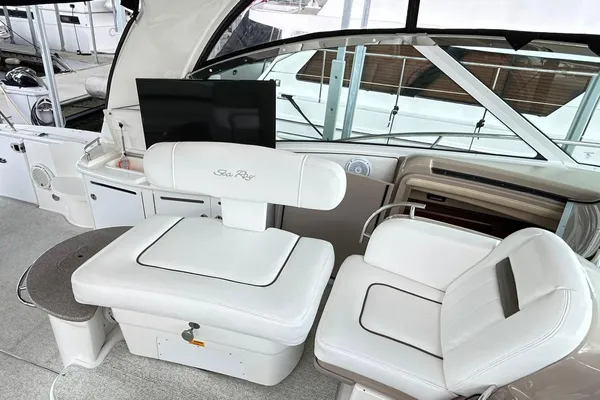 Sea Ray 52 Sundancer image