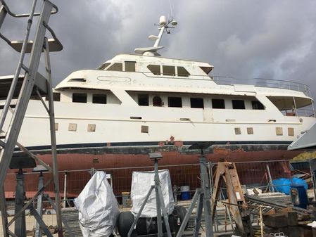 Benetti M/Y 30 image