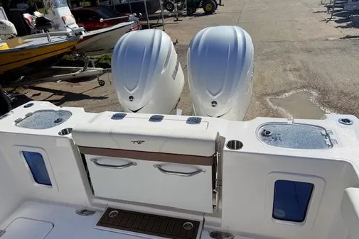 Tidewater 302-CC-ADVENTURE image