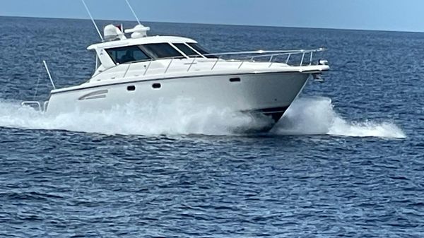 Tiara Yachts 4400 Sovran 