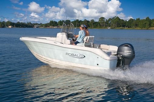 Robalo R180-CENTER-CONSOLE image