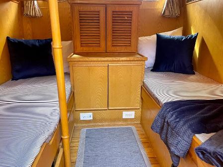 Dyna VANTARE-COCKPIT-MOTOR-YACHT image
