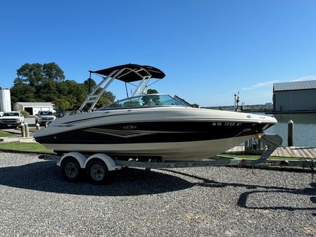 Sea-ray 210 image