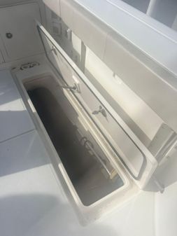 Boston Whaler 315 Conquest image