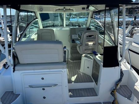 Boston Whaler 315 Conquest image