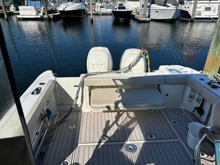 Boston Whaler 315 Conquest image