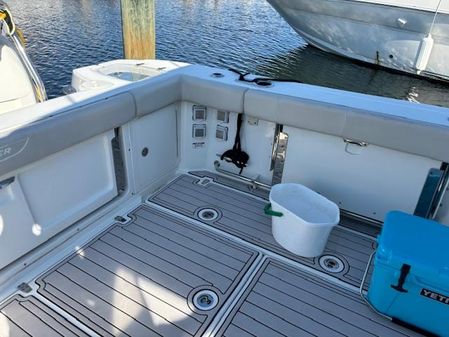 Boston Whaler 315 Conquest image