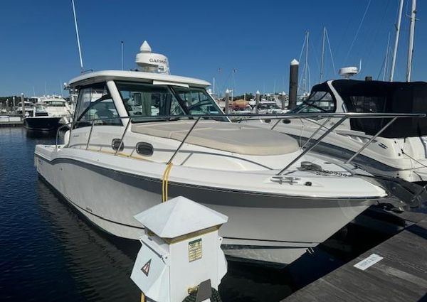 Boston Whaler 315 Conquest image