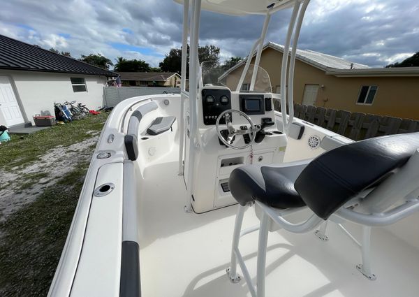 Tidewater 220-CC-ADVENTURE image