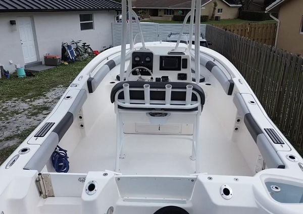 Tidewater 220-CC-ADVENTURE image