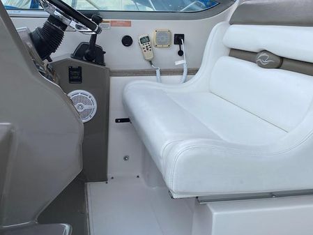 Rinker 350 Express Cruiser image