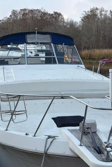 Chris-Craft 381 Catalina image