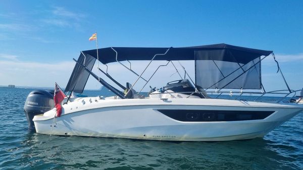 Sessa Marine Key Largo 27 