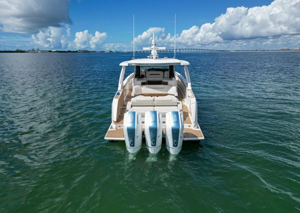 Tiara Yachts 48 LS image