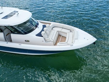 Tiara Yachts 48 LS image