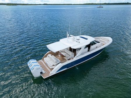 Tiara Yachts 48 LS image