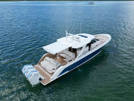 Tiara Yachts 48 LS image