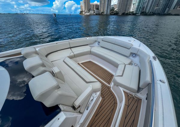 Tiara Yachts 48 LS image