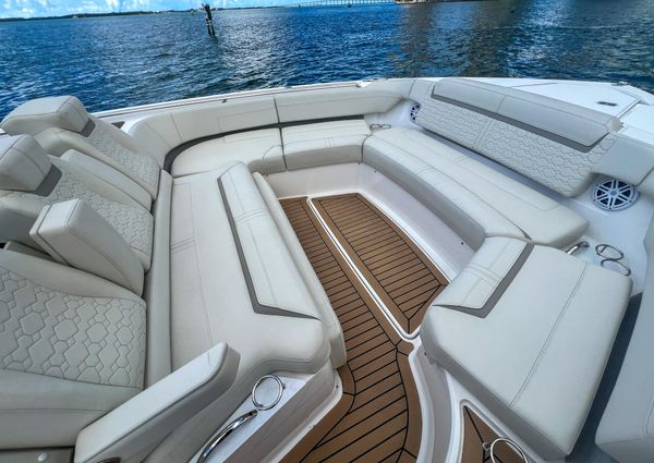 Tiara Yachts 48 LS image